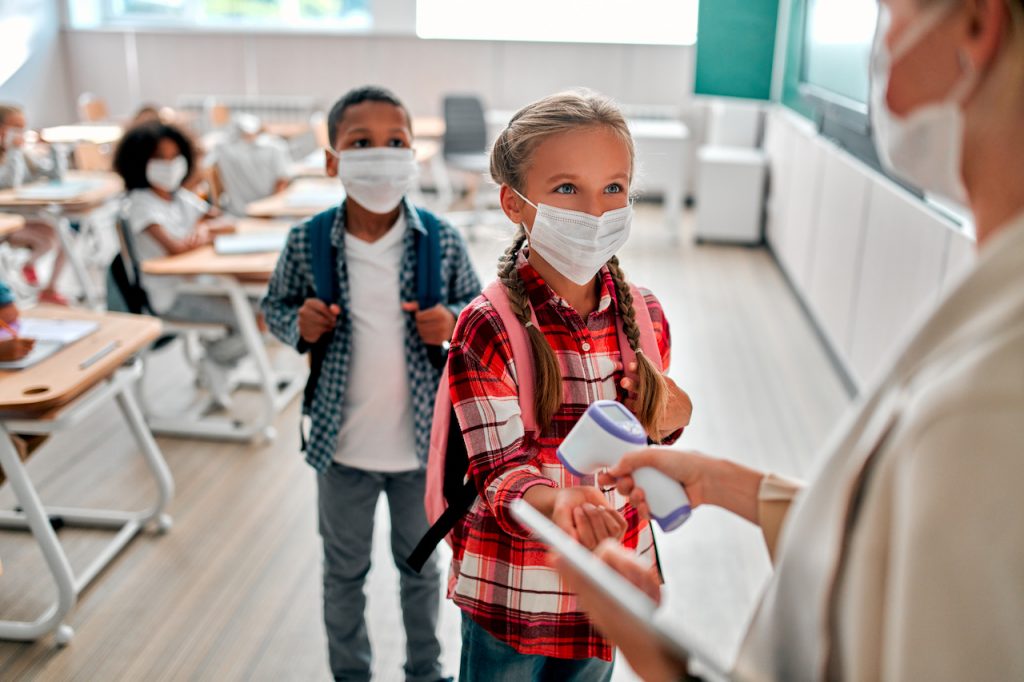 Le protocole sanitaire dans les écoles serait inutile Fake news : le protocole sanitaire à l'école serait inutile