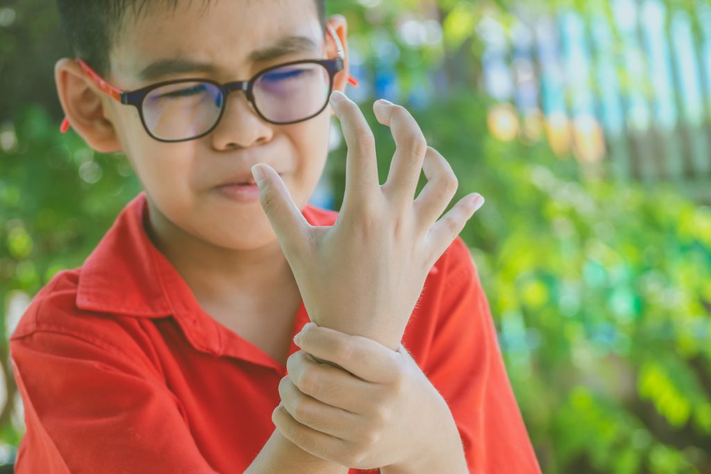 Maladies rares : zoom sur l’arthrite juvénile idiopathique