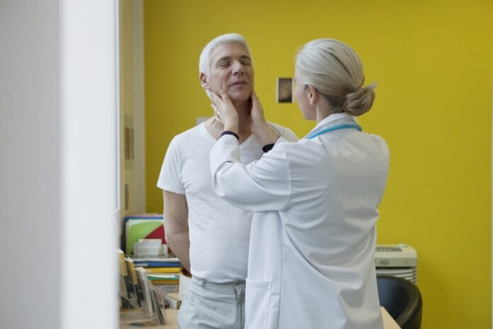 Atteinte des ganglions cervicaux Atteinte des ganglions cervicaux : docteur consultation