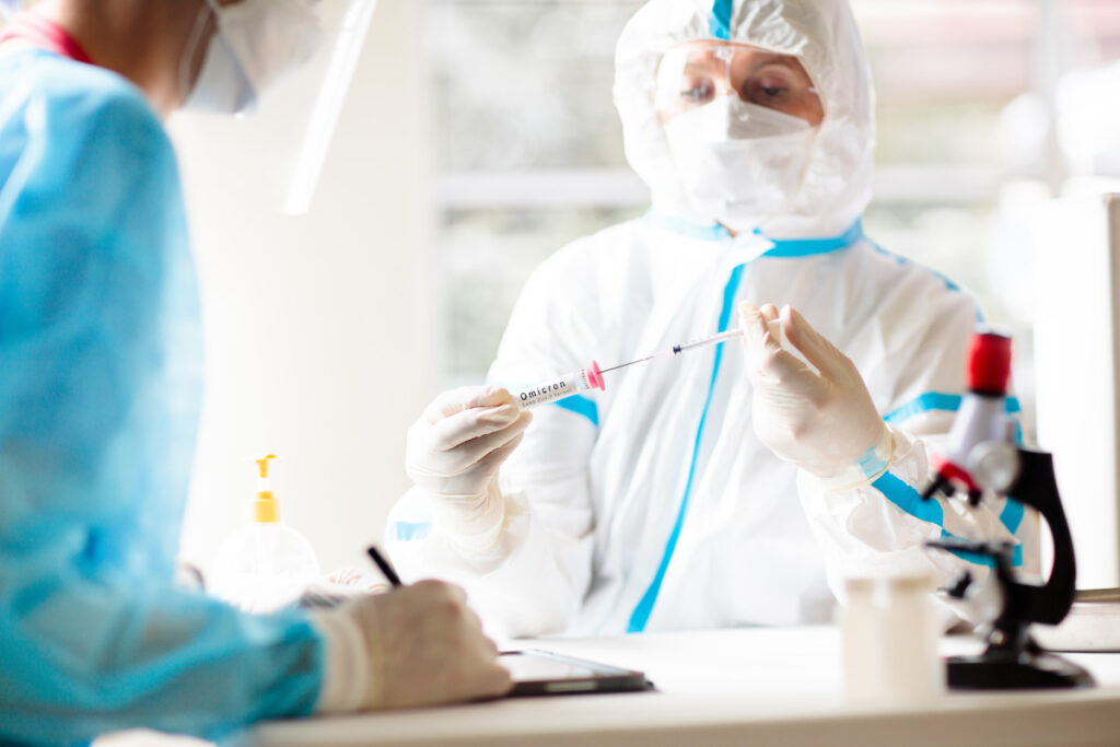 Un sous-variant d'Omicron prolonge la cinquième vague