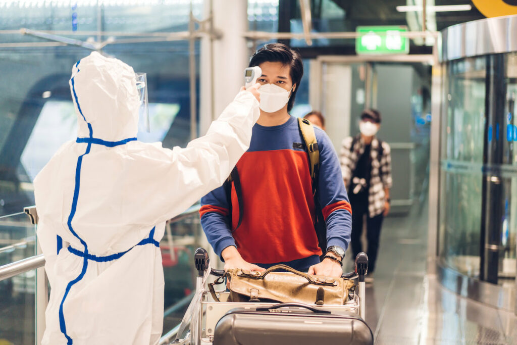 Covid-19 : nouvelles mesures aux frontières ?