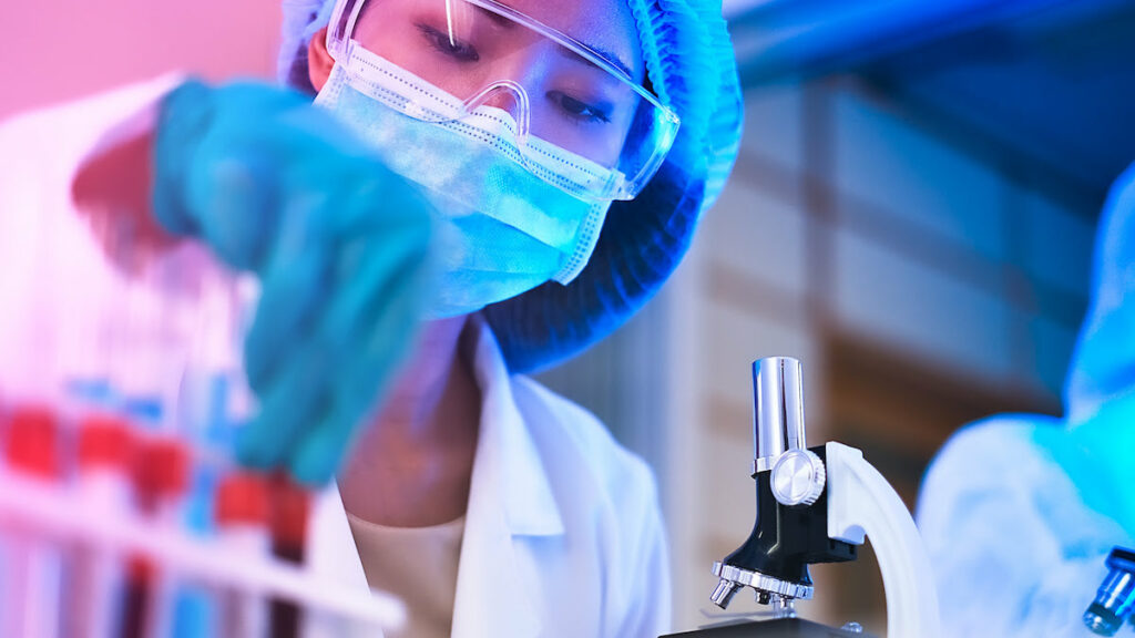 Covid : pourquoi le variant BF.7 en Chine est inquiétant ?