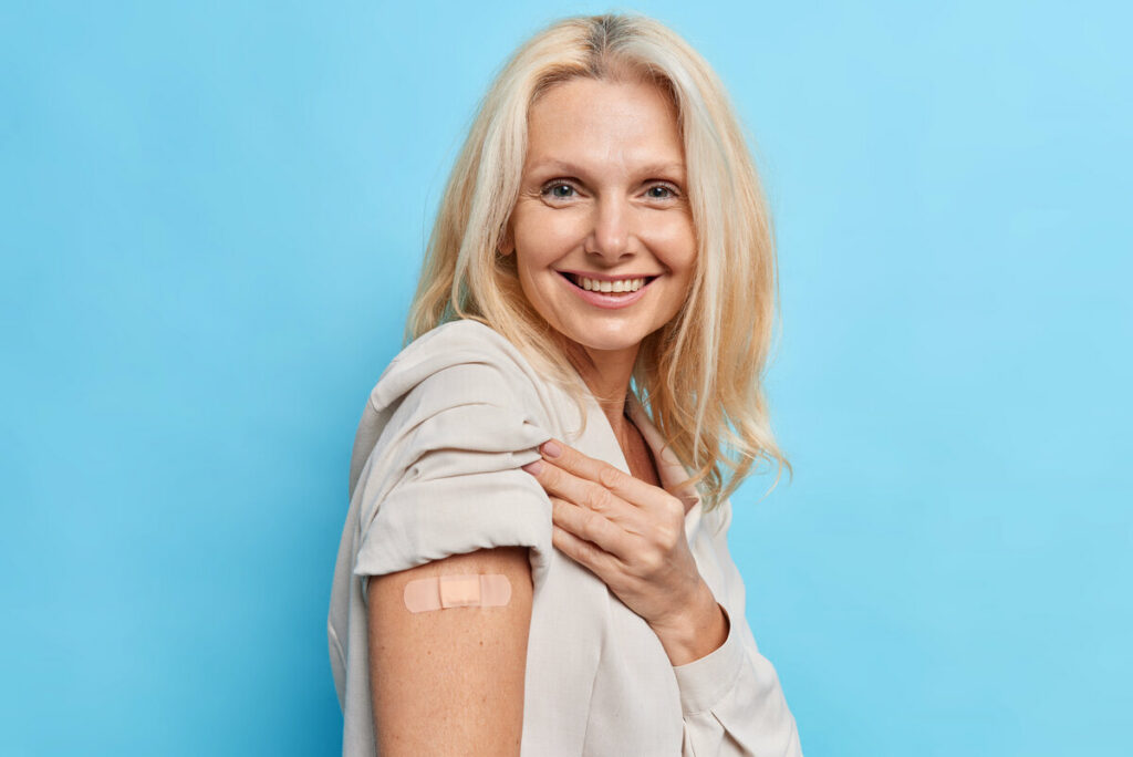 Covid-19 : A quoi ça sert de se faire vacciner en octobre?