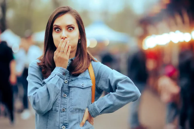 Quelle est l'origine des reflux, éructations, remontées acides et comment les soigner