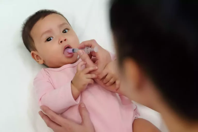 Doliprane pour enfant : pourquoi l’Agence du médicament lance-t-elle une alerte ?