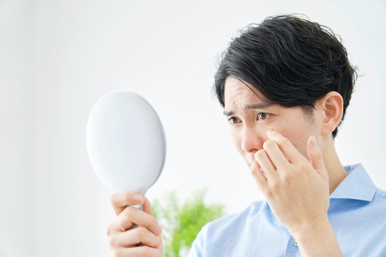 Ces habitudes alimentaires qui accentuent les cernes