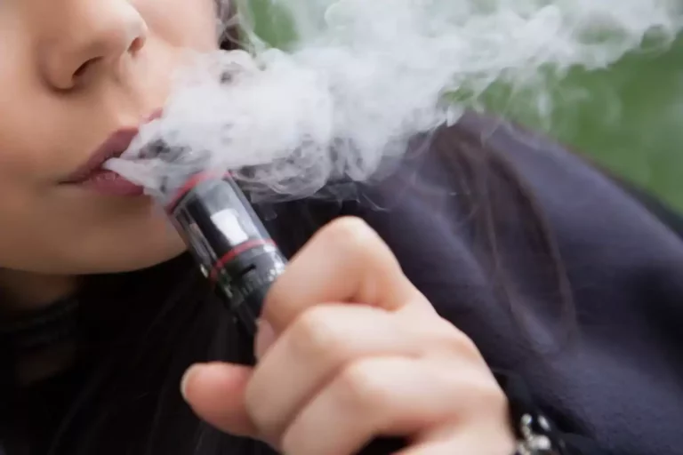 «Pète ton crane» : une nouvelle drogue aux effets 200 fois plus puissants que le cannabis 