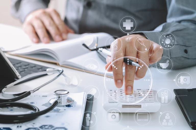 Les mutuelles augmentent de 6 % en moyenne en 2025 : voici comment connaître l’augmentation de la vôtre