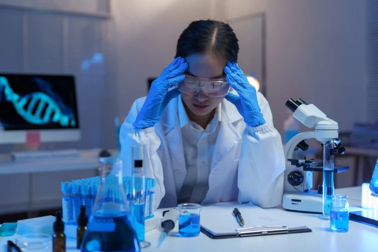 scientifique inquiet